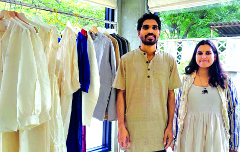 Cặp vợ chồng Ấn Độ chọn sống xanh từ A tới… Z