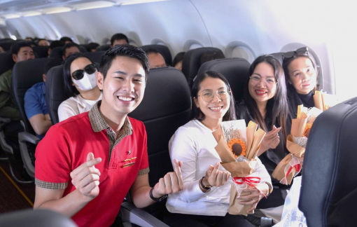 Mừng 20/10 cùng Vietjet và lan tỏa tình yêu thương với phái đẹp