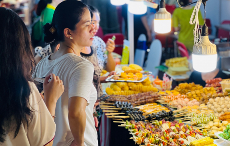 Nhiều gian hàng tại lễ hội "Rạng danh văn hóa ẩm thực Việt" không bán đúng giá
