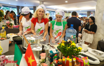 “Khi Gia đình Ngoại giao vào bếp” - món ăn gắn kết những quốc gia
