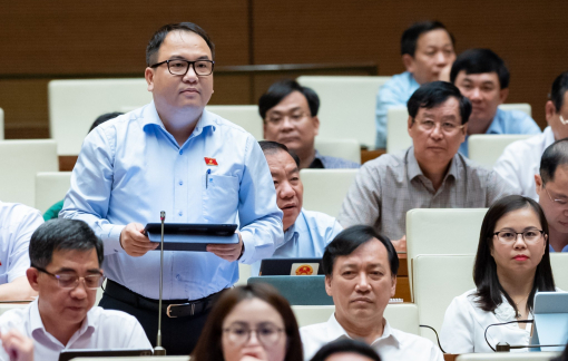 ĐBQH đề xuất giảm giờ làm ở khu vực tư