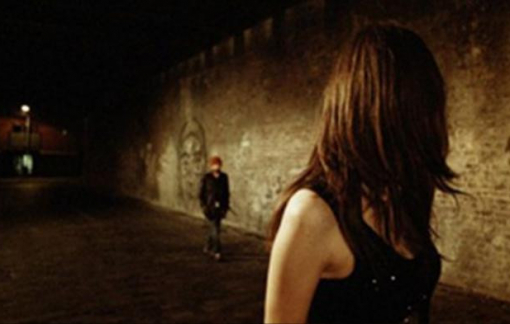 Infographic: Phụ nữ cần làm gì khi gặp kẻ biến thái?