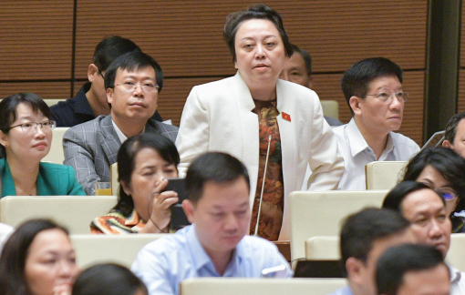 "Người dân phải tiêu quá nhiều tiền vào dịch vụ y tế là không thể chấp nhận"