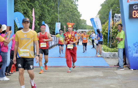 6.000 vận động viên tham gia giải Marathon - Cà Mau  2023