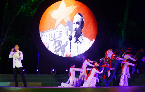 Quảng bá âm nhạc truyền thống cách mạng trong đêm nhạc kỷ niệm Ngày nhà giáo Việt Nam
