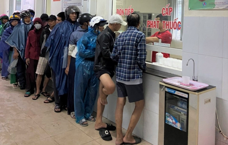 Thừa Thiên - Huế: Duy trì cấp phát Methadone cho bệnh nhân trong mưa lũ