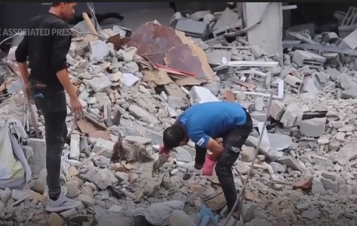 Hàng ngàn thi thể bị chôn vùi ở Dải Gaza