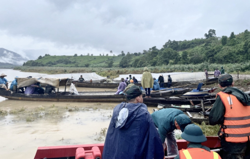 Nước cuốn 1 người đi rẫy mất tích ở Phú Yên