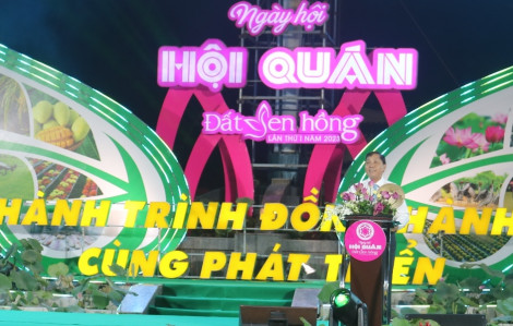 Khai mạc Hội quán Đất Sen hồng