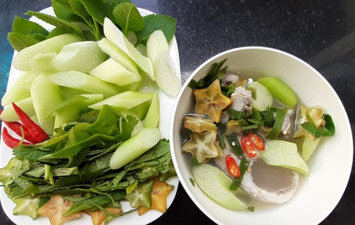 Nồi canh chua tần dày lá của nội