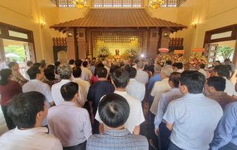 Dâng hương kỷ niệm 101 năm ngày sinh Thủ tướng Võ Văn Kiệt