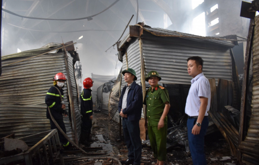 Chợ Khe Tre tan hoang sau hỏa hoạn