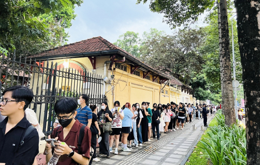 Đừng thỏa hiệp với lối ứng xử kém văn hóa nơi công cộng