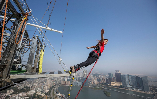 Du khách tử vong sau khi hoàn thành cú nhảy bungee cao nhất thế giới