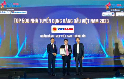 Vietbank nhận cú đúp giải thưởng: Top 100 Nhà tuyển dụng hàng đầu Việt Nam và Top 10 Nơi làm việc tốt nhất Việt Nam năm 2023