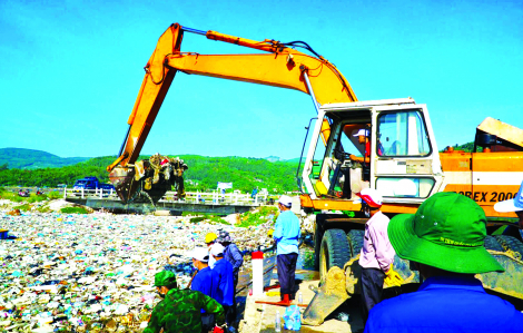 Các tỉnh miền Trung loay hoay xử lý rác thải