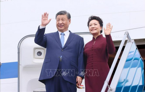Tổng bí thư, Chủ tịch nước Trung Quốc Tập Cận Bình đến Hà Nội, bắt đầu chuyến thăm Việt Nam