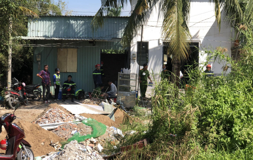 Sập nhà đang thi công ở TP Thủ Đức, 1 người mắc kẹt