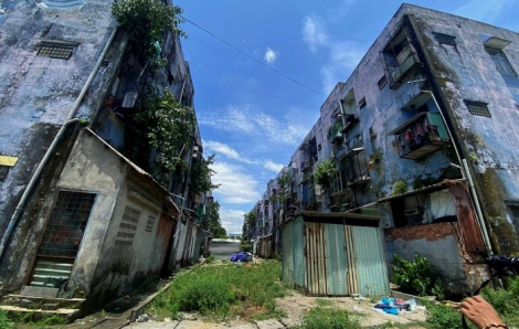 Đà Nẵng nghiên cứu chính sách riêng để dời dân ở các chung cư chờ sập