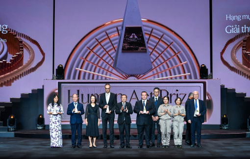 Vinamilk giành giải Human Act Prize và Dự án Bền bỉ tại Giải thưởng Hành động vì cộng đồng