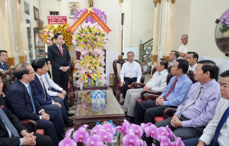 Phó chủ tịch Quốc hội Trần Thanh Mẫn chúc mừng Giáng sinh tại Vĩnh Long