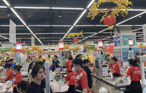 LOTTE Mart Nam Sài Gòn mở cửa hoạt động bình thường, bảo đảm an toàn mua sắm cho khách hàng