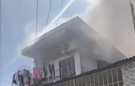 Cháy nhà trong hẻm ở TP Thủ Đức, nhiều tài sản bị thiêu rụi