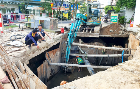 Đà Nẵng: Công trình thoát nước ì ạch, ngập ngày càng nặng