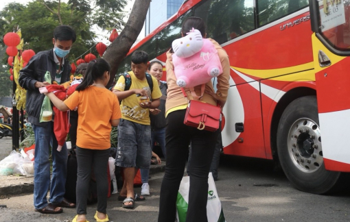 Thưởng tết Nguyên đán 2024 ở TPHCM thấp hơn năm 2023