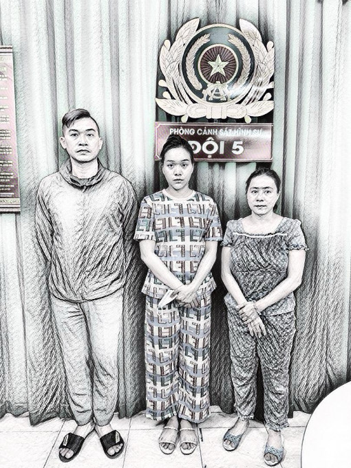 Cơ trưởng hãng hàng không cùng bạn gái điều hành đường dây mại dâm ngàn USD