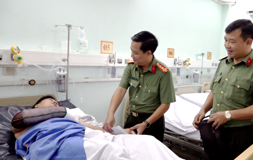 Thiếu tá Công an ở An Giang bị chém khi làm nhiệm vụ