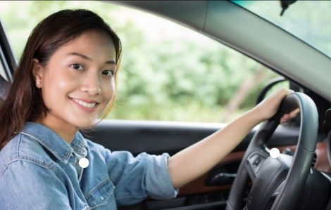 Phụ nữ phải lái xe hơi mới chứng tỏ được mình?