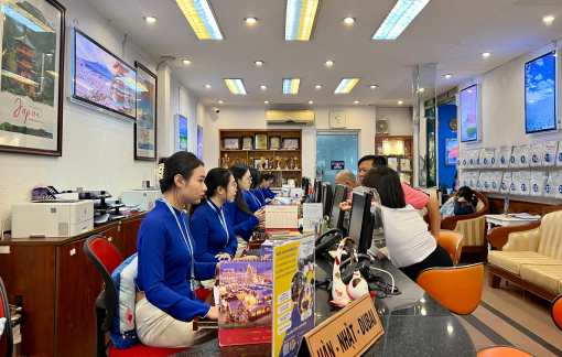 Khách mua tour đi Nhật Bản được đổi lịch trình do động đất