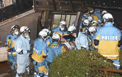 Cụ bà hơn 90 tuổi được cứu sau 5 ngày động đất ở Nhật Bản