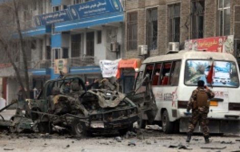 16 người thương vong sau vụ nổ xe buýt ở Afghanistan