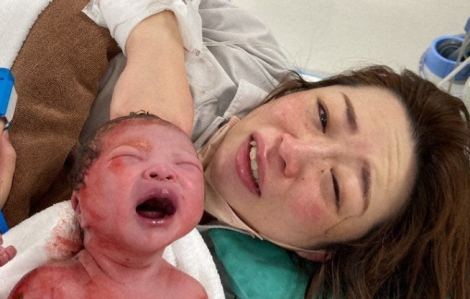 Em bé chào đời ở vùng thảm họa vài giờ sau trận động đất ở Nhật Bản