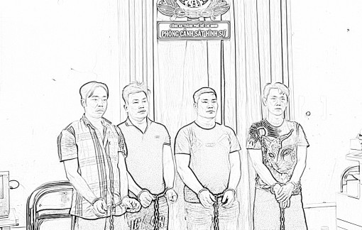 Băng giang hồ đánh “ông chủ”, tạt sơn vào nhà để đòi tiền thù lao