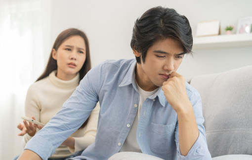 Chồng nhắn tin tình cảm với đồng nghiệp nữ là ngoại tình?