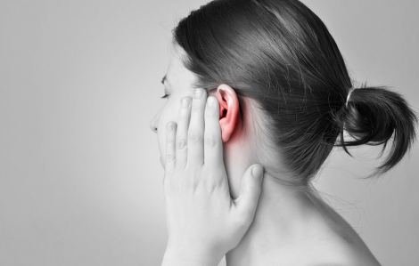 Cẩn trọng với triệu chứng ù tai, thính lực giảm... rồi điếc đột ngột