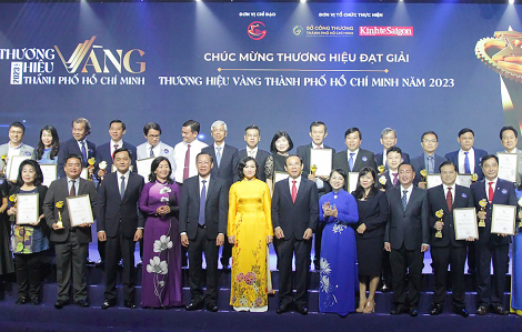 EVNHCMC lần thứ 2 đạt giải thưởng Thương hiệu Vàng TPHCM