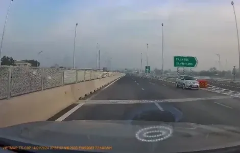 Thêm trường hợp ô tô đi ngược chiều trên cao tốc Mỹ Thuận - Cần Thơ