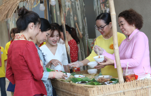 Ra mắt Không gian văn hoá Việt Nam tại khu lưu trú người nước ngoài