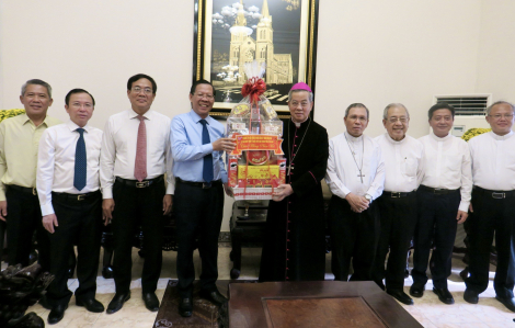Chủ tịch UBND TPHCM Phan Văn Mãi thăm, chúc tết tại Tòa Tổng giám mục Tổng giáo phận TPHCM