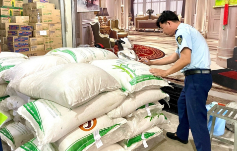 Gần 7 tấn đường lậu từ Campuchia về TPHCM