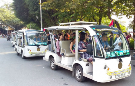 Hà Nội: Người dân được đi xe điện miễn phí đến Hoàng thành từ 1 - 9/2