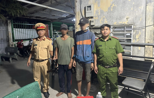 Cảnh sát đường thủy TPHCM trấn áp tội phạm trước tết Nguyên đán 2024