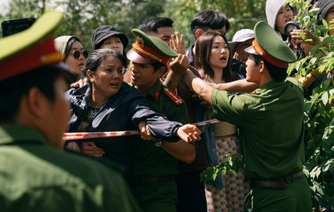 Đạo diễn Hàm Trần nói gì khi làm phim từ vụ án "cô gái bán gà" rúng động dư luận?
