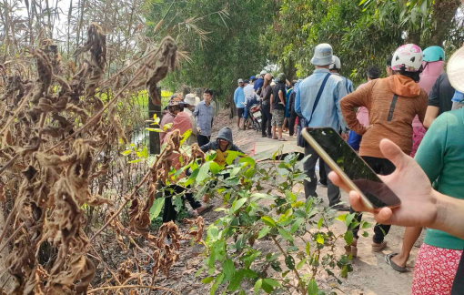 Long An: 2 học sinh đuối nước ở hầm khai thác đất