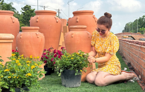 Vĩnh Long khai mạc đường gốm và hoa mừng Xuân Giáp Thìn năm 2024