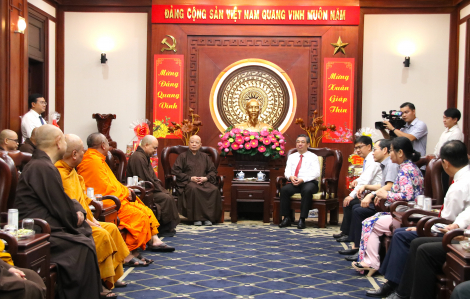 Đại diện Phật giáo TPHCM chúc tết lãnh đạo Thành ủy TPHCM